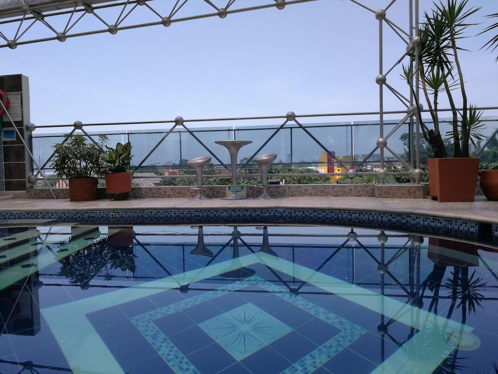 Hotel Villavicencio Plaza Eksteriør billede
