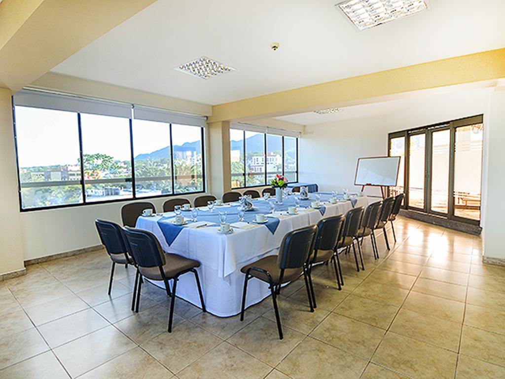 Hotel Villavicencio Plaza Eksteriør billede