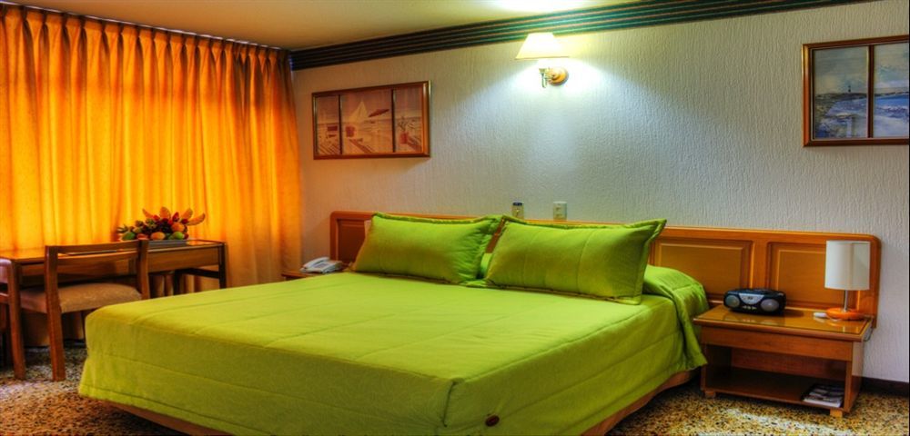Hotel Villavicencio Plaza Eksteriør billede