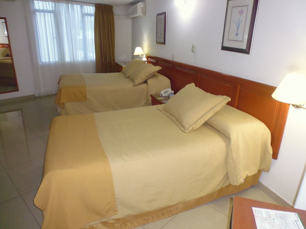 Hotel Villavicencio Plaza Eksteriør billede