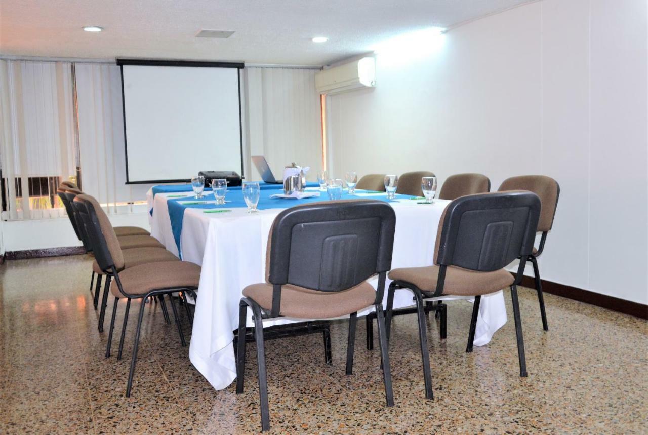 Hotel Villavicencio Plaza Eksteriør billede