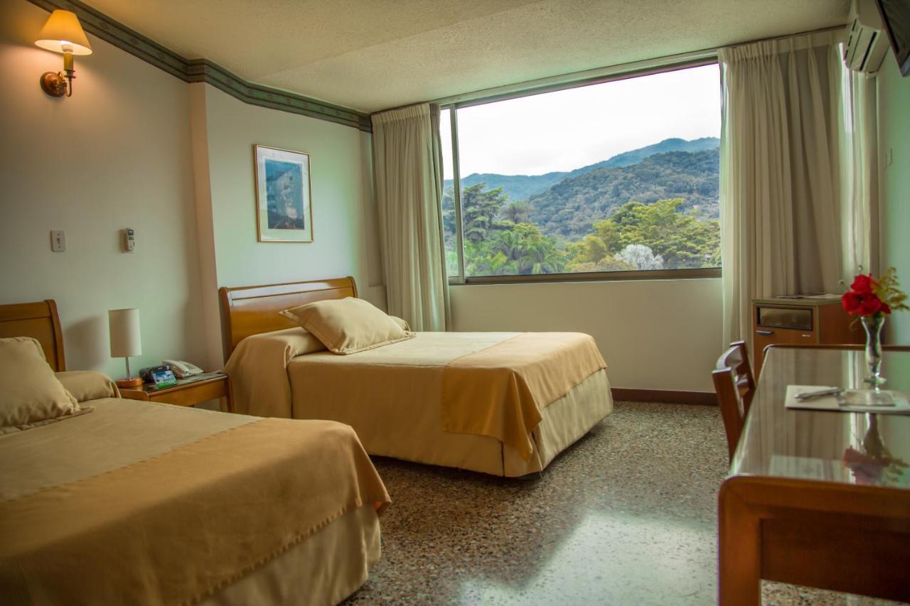 Hotel Villavicencio Plaza Eksteriør billede