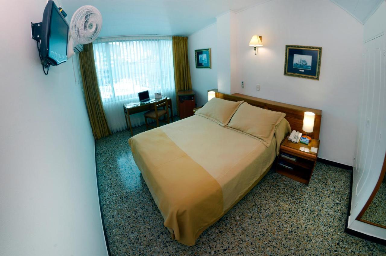 Hotel Villavicencio Plaza Eksteriør billede